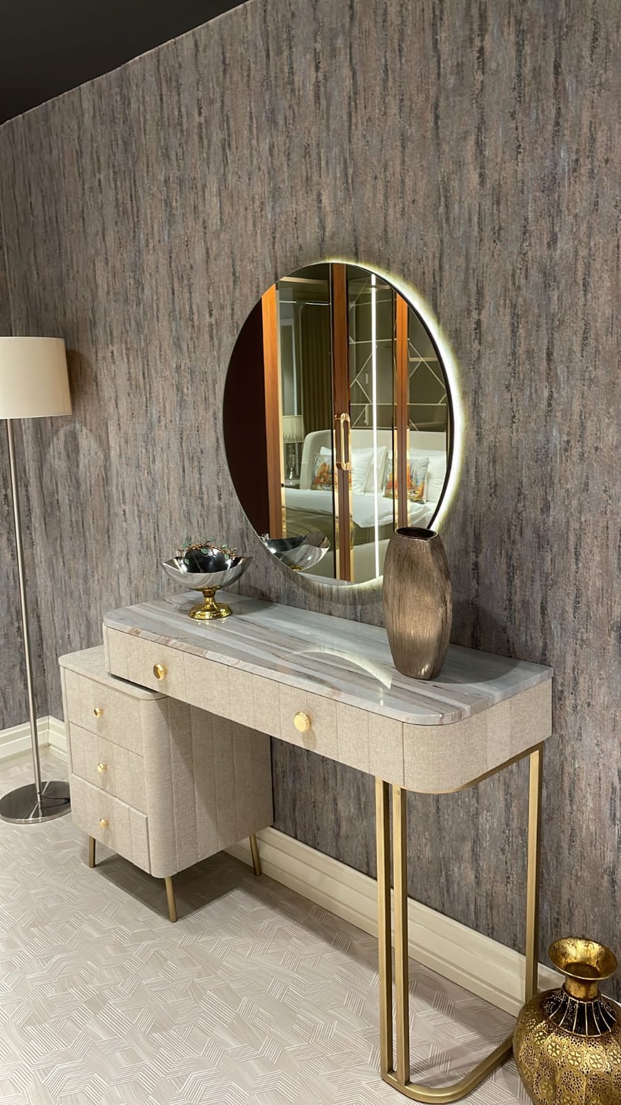 WhatsApp Image 2025-10-19 at 22.44.05