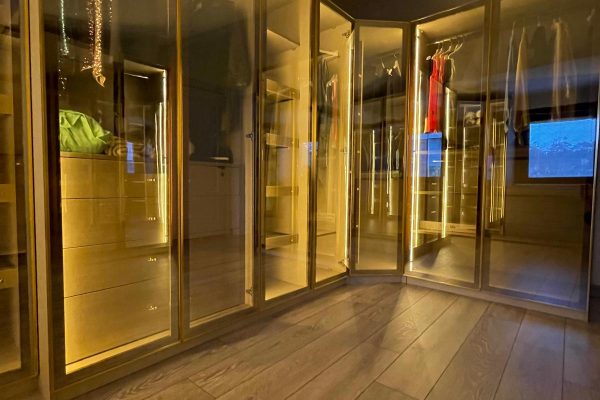 WhatsApp Image 2025-10-19 at 22.31.41